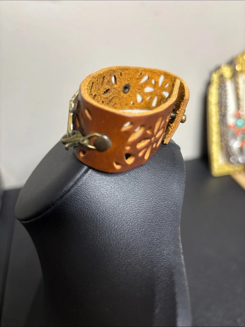 Leather Bracelet with Inspirational Brass Plate - Brown